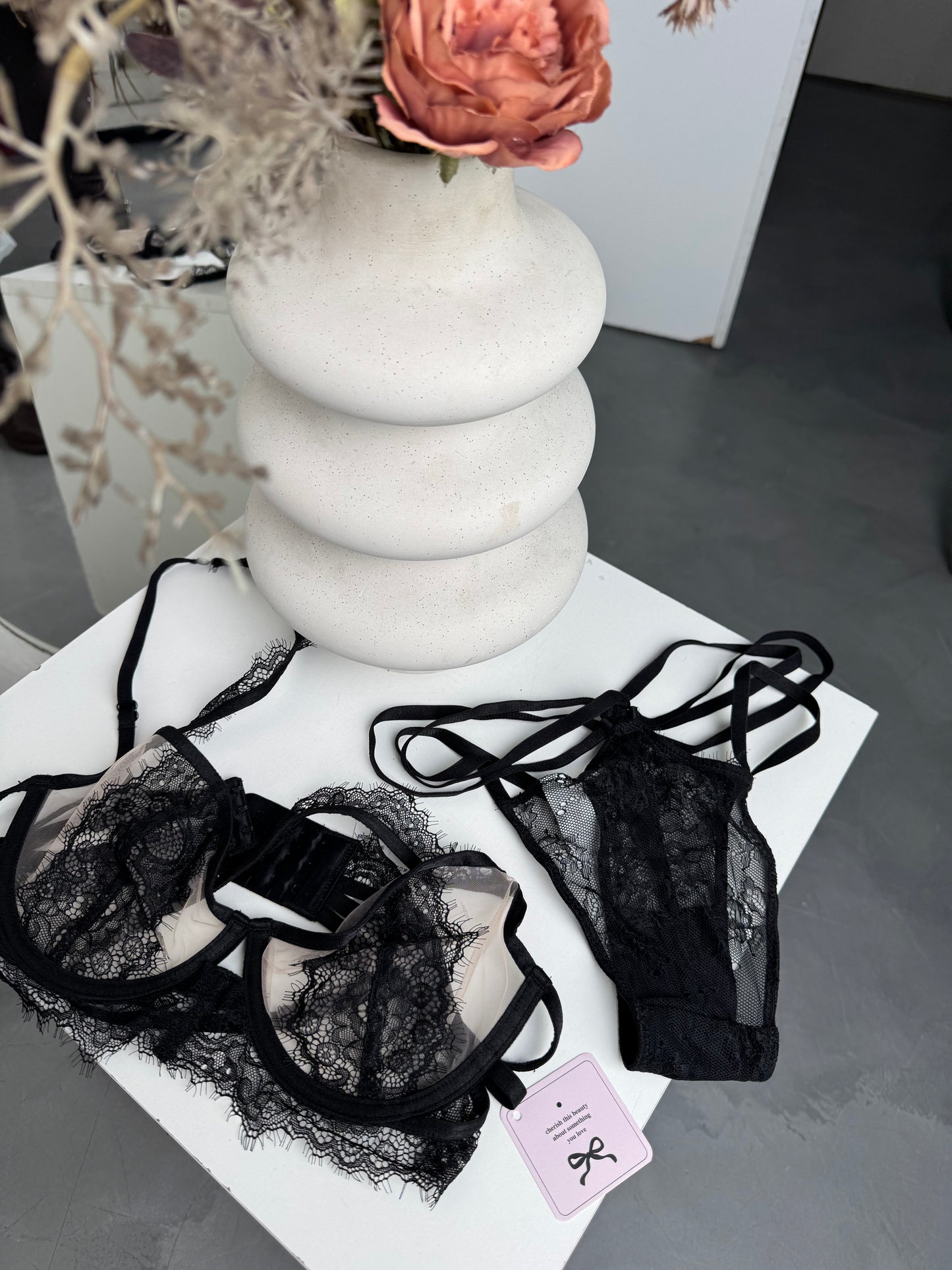 Lace Poetry My Clothina